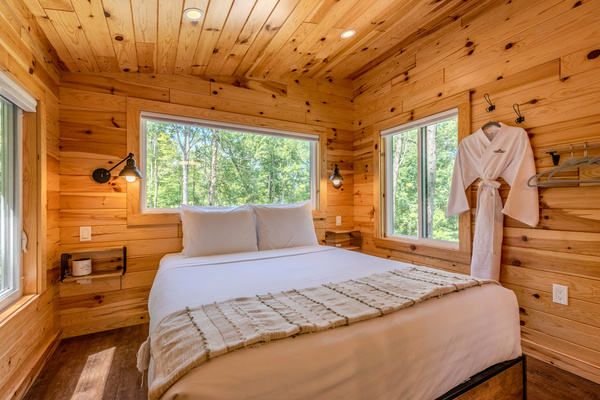 Vermont Mountain Lake and Mountaintop Retreat